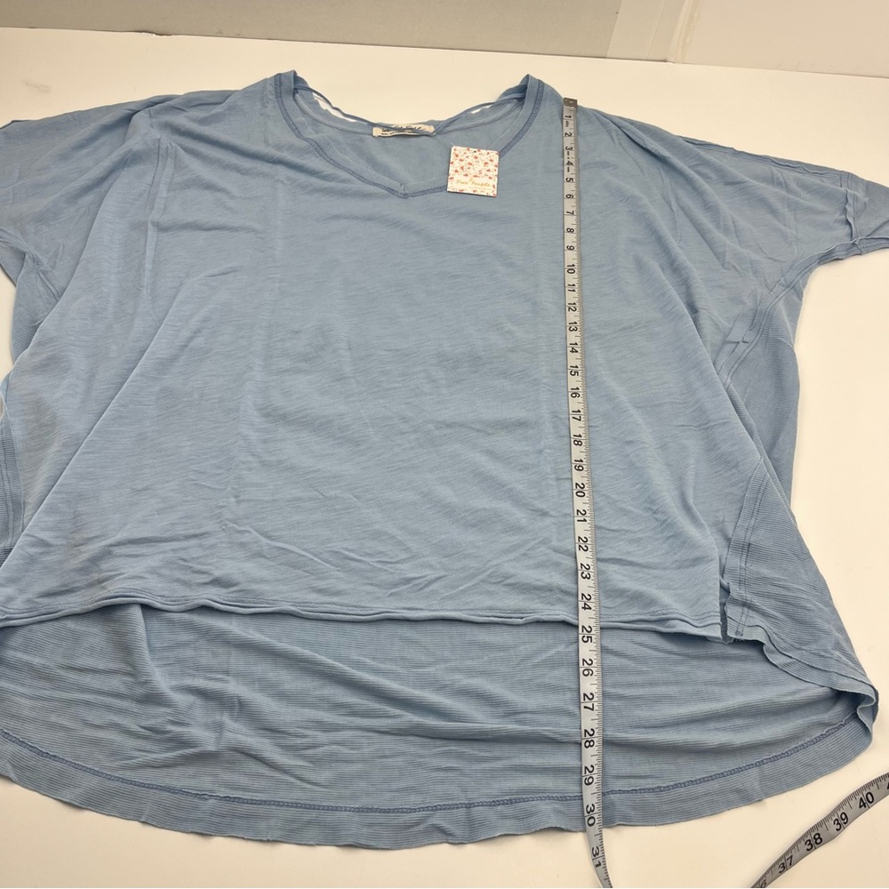 We The Free People Catch Waves Tee‎ Top Blue Dreamy Clouds Womens Size Small NEW - Picture 8 of 9